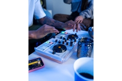 Mixersteuerung Hercules DJ Control Mix Ultra retail