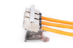 DIGITUS Hutschienenadapter für 3x Keystone Module