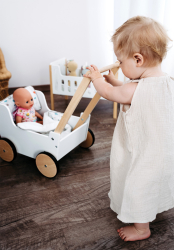 Schiebe- und Puppenwagen „Little Button“