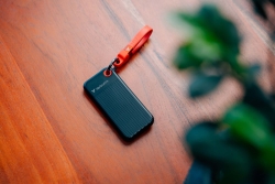 SSD 2TB Verbatim Pocket SSD USB 3.2 black/red retail