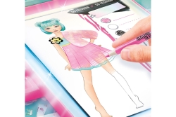 Canaltoys Fashion Designer Light-Up Studio