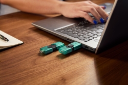 USB-Stick 128GB Kingston DataTraveler DuoG2 USB-A+USB-C retail
