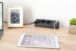 DIGITUS Steckdosenleiste 3x + 2USB 1,5m 12W 30W schwarz