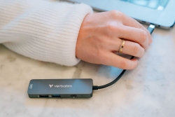 USB-C Verbatim Essentials Multiport HUB 4-Port