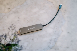 USB-C Verbatim Essentials Multiport HUB 6-Port w/card reader