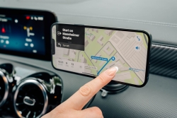 Verbatim Charge n Drive Qi2 Magnetic Wireless Charger RGB