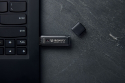 USB-Stick 256GB Kingston IronKey Locker Plus 50 G2