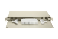 Equip 19 Glasfaser-Space-Box ohne Panel Stahl gr