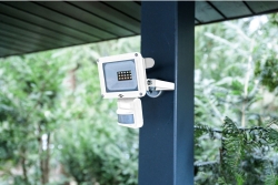 Brennenstuhl LED Strahler JARO 1060 P mit Infrarot-Bewegungs