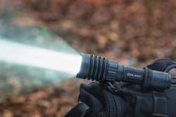 OLIGHT Taschenlampe Warrior X 4 Matte Black