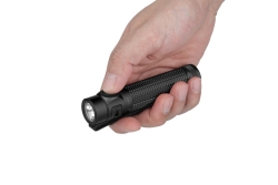 OLIGHT Taschenlampe Baton 4 Pro