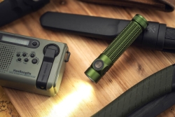 OLIGHT Taschenlampe Baton 4 PRO OD Green