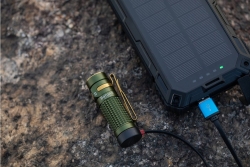 OLIGHT Taschenlampe Baton 4 Premium Edition OD Green