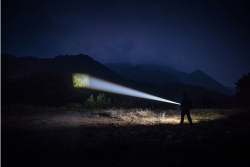 OLIGHT Taschenlampe Marauder 2