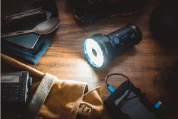 OLIGHT Taschenlampe Marauder 2