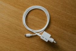 Verbatim Mini GaN Charger 20W EU with 1m USB-C to USB-C cab.