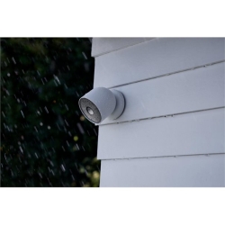 Google Nest Cam Outdoor & Indoor Wireless snow