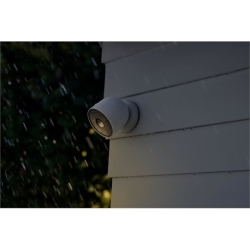 Google Nest Cam Outdoor & Indoor Wireless snow