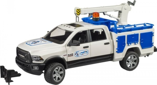 Bruder 02509 RAM 2500 Feuerwehreinsatzwagen mit