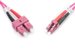 DIGITUS LWL Patchkabel LC -> SC 5.00m Multimode Duplex OM4