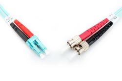 DIGITUS LWL Patchkabel LC -> ST 10.00m Multimode Duplex OM3