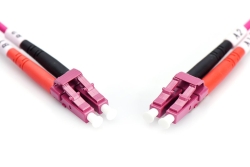 DIGITUS LWL Patchkabel LC -> LC 3.00m Multimode Duplex OM4