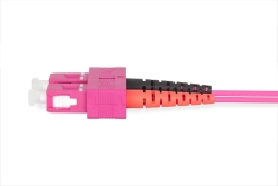 DIGITUS LWL Patchkabel LC -> SC 1.00m Multimode Duplex OM4