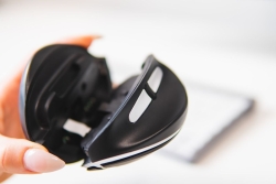 BakkerElkhuizen Oyster Mouse wired retail