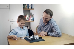 Millennium Schachcomputer Chess Genius