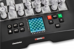 Millennium Schachcomputer Chess Genius