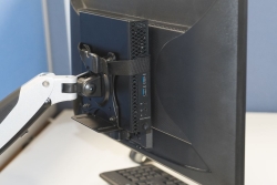 DIGITUS PCH Mini Desktop 2in1 VESA- oder Tischmontage