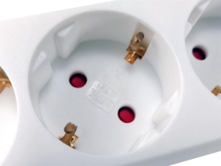 Equip Steckdosenleiste 3xSchuko+Switch->St.90°CL...