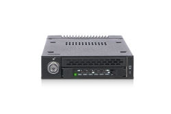 IcyDock 1xM.2 NVMe to 1x3.5 bay mobile rack keylock miniSAS