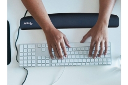 Equip Tastatur Handgelenkauflage schwarz