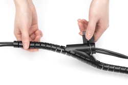 DIGITUS Flexibler Kabelspiralschlauch mit Einzugshilfe 5m