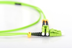DIGITUS LWL Patchkabel LC -> LC 3.00m Multimode OM5