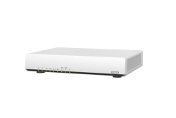 QNAP Switch 4 ports 1GbE RJ45 2 ports 10GbE RJ45