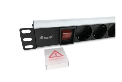 Equip 19 Steckdosenleiste 8xSchuko+Switch->St.90° si. Alu.
