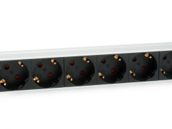 Equip 19 Steckdosenleiste 9xSchuko->St.90° si. Alu.