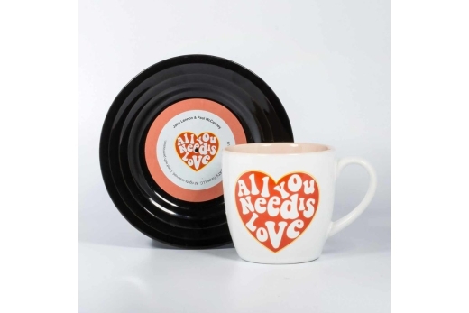 ThumbsUp! Tasse All you need is love 270ml weiß