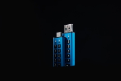 USB-Stick 128GB Kingston IronKey Keypad 200 retail