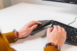 BakkerElkhuizen Tastatur Goldtouch Travel Go2 DE-Layout retail
