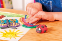 Pelikan Kinderknete Creaplast 10 Farben im roten Etui, 240g