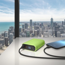 Powerbank RealPower PB-10000C PD+,3xType-C,hellgrün