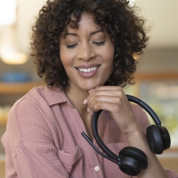Poly Voyager 4320 Stereo USB-C