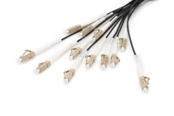 DIGITUS LWL Patchkabel LC->UPC 30m Vorkonfektioniert OM4 12