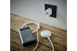 Intenso Power Adapter 1x USB-A/1x USB-C 30W White